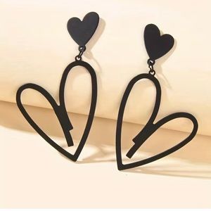 🎁 Hollow Geometric Black Heart Dangle Earrings
